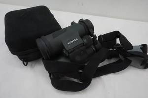 lot 164 image: New Vortex Binoculars