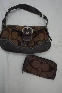 lot 192 image: Used Coach Purse and Wallet