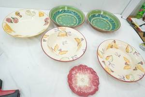 lot 201 image: DecorativeServing Bowls Plastic and ceramic