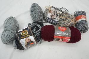 lot 240 image: Knitting Yarn
