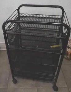 lot 279 image: Rolling rack