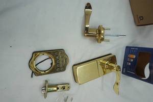 lot 313 image: Used Door assembly hardware