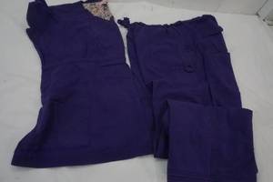 lot 353 image: 2XL Womens Purple Top & Bottom Scrubs