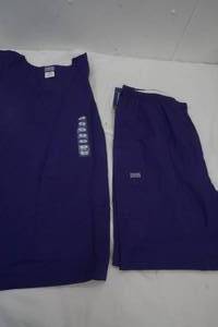 lot 354 image: New 2XL Womens Cherokee Purple Scrubs Top & Pants