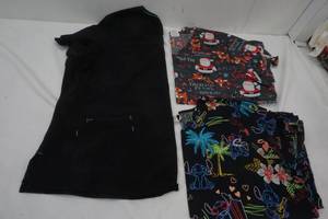lot 363 image: 3XL Womens Scrub Tops