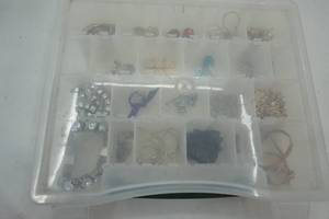 lot 388 image: Variety of Cosmetic Jewelry & Storage Container