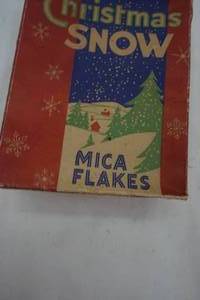 lot 414 image: Vintage Christmas Snow Mica Flakes