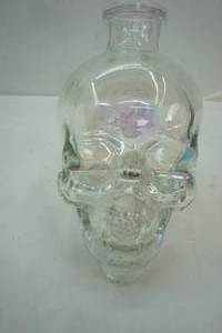 lot 424 image: Crystal Head Decanter