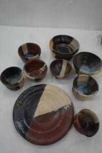 lot 427 image: Decorative Clay Pottery Set