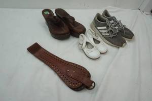 lot 437 image: Ladies Shoes
