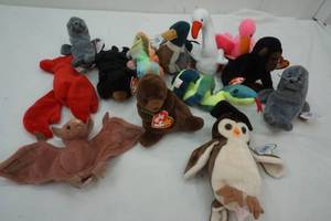 lot 441 image: Variety of Beanie Babies
