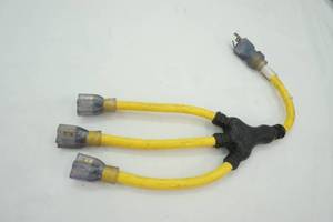 lot 466 image: Interlock 20w 125V 2500w Adapter