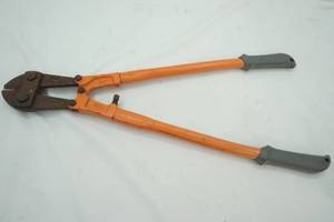 lot 468 image: 2 Tire Irons
