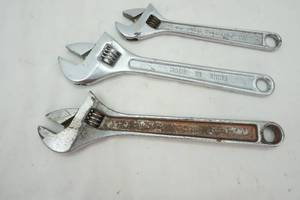 lot 484 image: 3 Crescent Wrenches