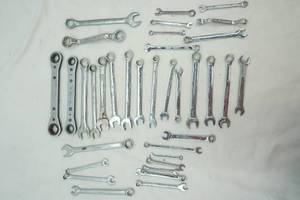 lot 485 image: Variety of Metric Wrenches