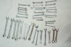 lot 486 image: Variety of Standard Wrenches