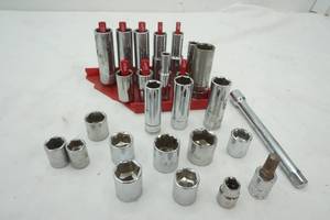 lot 489 image: Variety of Sockets metric and Standard