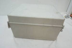 lot 561 image: Hoffman Engineering Company 18x17.5x10 storage box