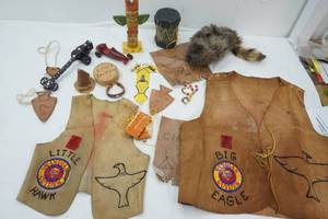 lot 579 image: Boy Scout Memorabilia