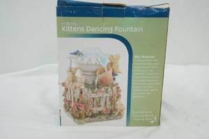 lot 588 image: Home Decor Kittens Dancing Fountain