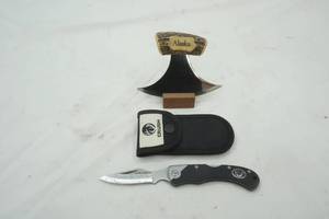 lot 624 image: Crush Locking Blade Knife, Alaskan Ulu Knife