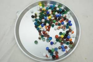 lot 626 image: Bag of Marbles