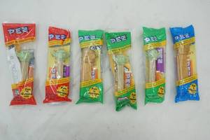 lot 631 image: 6 Unopened Pez Dispensers with Candy