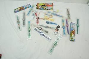 lot 634 image: Variety of Unopened Kid Watches, Disney, RugRats and more