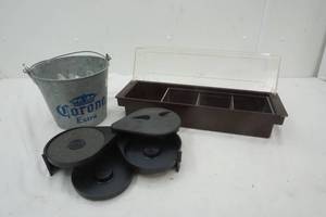 lot 637 image: bar accessories
