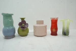 lot 656 image: Variety of Vases