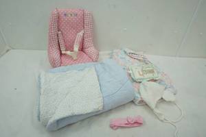lot 659 image: baby blanket, seat, doll toys