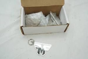 lot 673 image: 17 Funkmaster Flex Key Chains