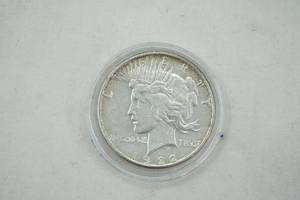 lot 679 image: Coin Collection 1922 Peace Silver Dollar