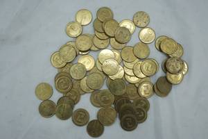 lot 685 image: Up-Down Tokens For Up-Down Arcade Bar in Minneapolis