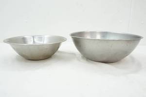 lot 687 image: 2 aluminum mixing bowls
