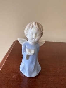 lot 199 image: H.C. Prange Co - Vintage Porcelain Angel
