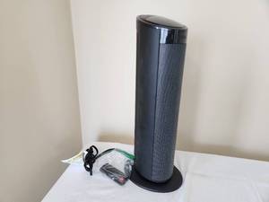 lot 15 image: Lasko Portable Heater