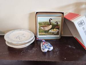 lot 51 image: Set of Coasters and Miniature Porcelain Clogs
