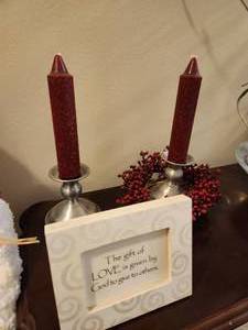 lot 95 image: Decorative Candle Holders and art