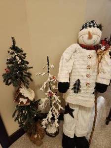 lot 101 image: Christmas Decorations Trees and Snowman