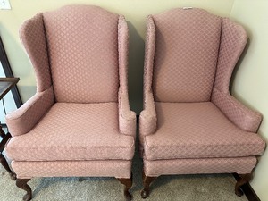 lot 64 image: Vintage Pair of Pink Upholstered Wing Back Chairs Each Measuring 30x30x45