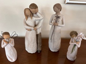 lot 133 image: Lot of 4 Willow Figurines - Together, Bright Star, Grateful,  & Beautiful Wishes