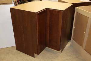 lot 209 image: Hampton Bay Wood Inside Corner Bi-Fold Door Cabinet 42-12x30x35 (New)