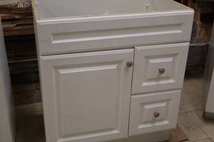 lot 214 image: Hampton Bay Vanity Cabinet 1-door2-drawer 30x21-12x34 (New)