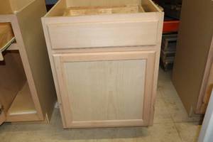 lot 230 image: Hampton Bay Cabinet 1-door1-drawer 12x24x34-12 (New)