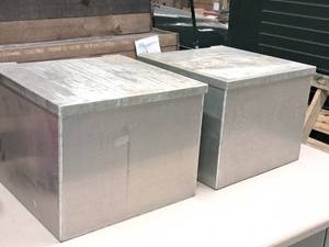 lot 542 image: Lot of (2) Metal Storage Boxes