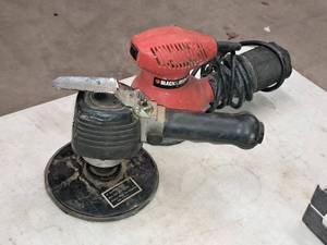 lot 558 image: Lot of (2) Sanders - Campbell-Hausfeld 6 Pneumatic Disc Sander, Black & Decker Electric Palm Sander