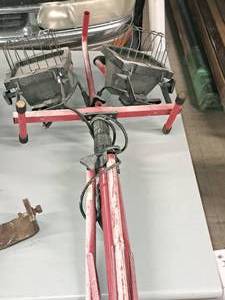 lot 562 image: Dual Head Work Light with Tripod Stand