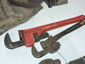 lot 565 image: Lot of (2) Pipe Wrenches - 18 and 14