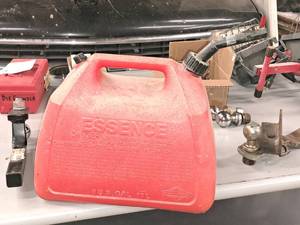 lot 584 image: 5-Gallon Plastic Gas Can